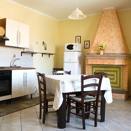 Casa Vacanza Da Luisa San Giovanni Suèrgiu Exterior foto