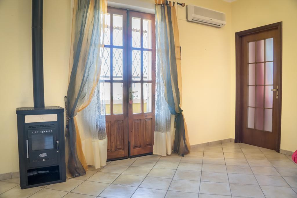 Casa Vacanza Da Luisa San Giovanni Suèrgiu Exterior foto